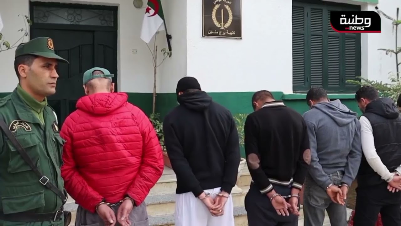 🔴 بومرداس  | تفكيك شبكتين للهجرة غير الشرعية ويحجز أزيد من 2600 قرص مهلوس