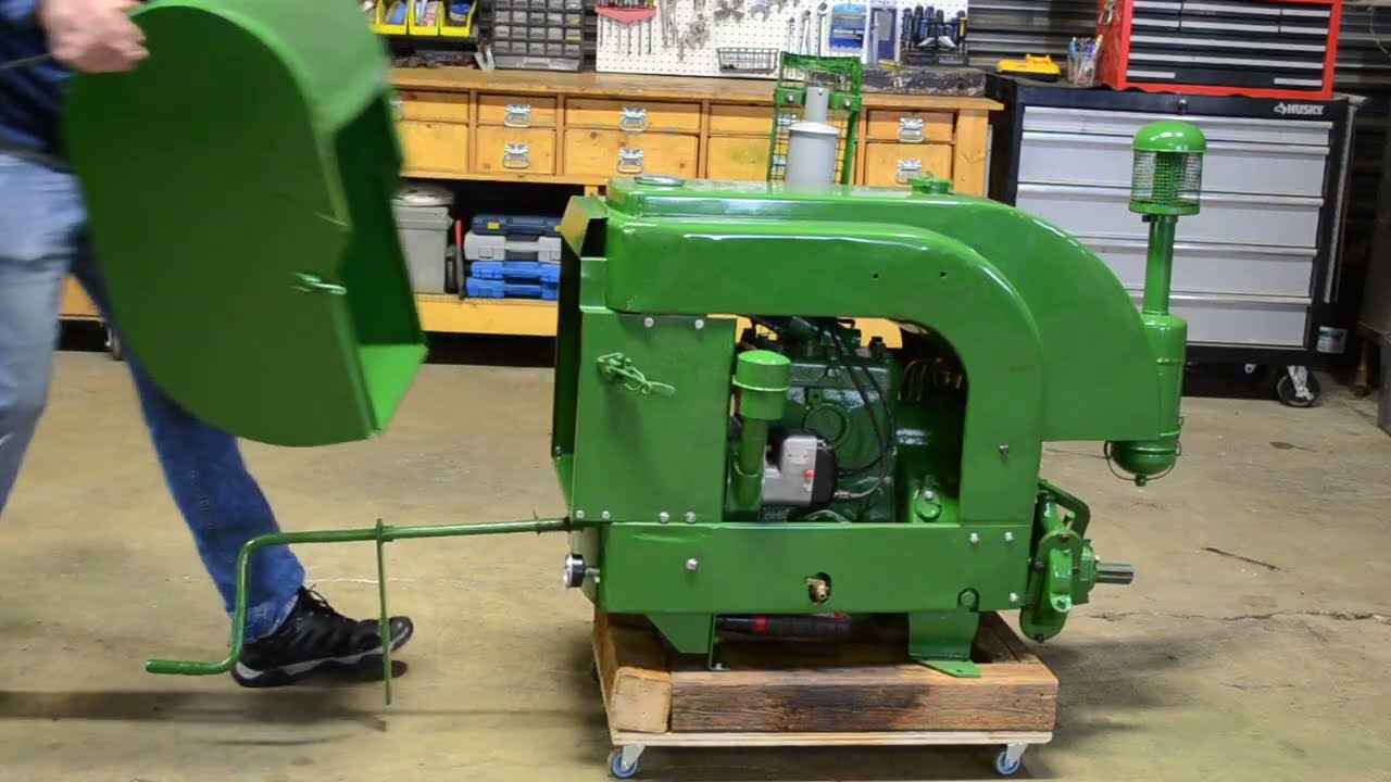 1944 John Deere LUH Engine