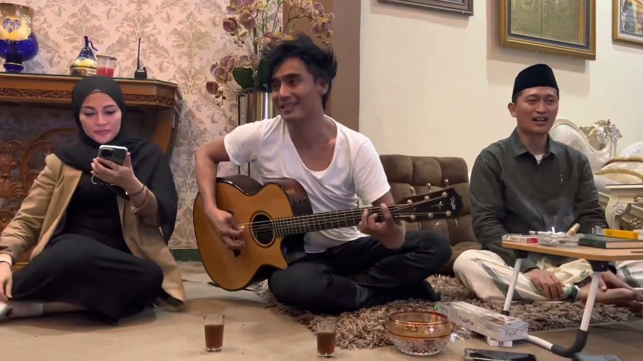 Charlie Setia Band silaturrahmi ke pondok Metal