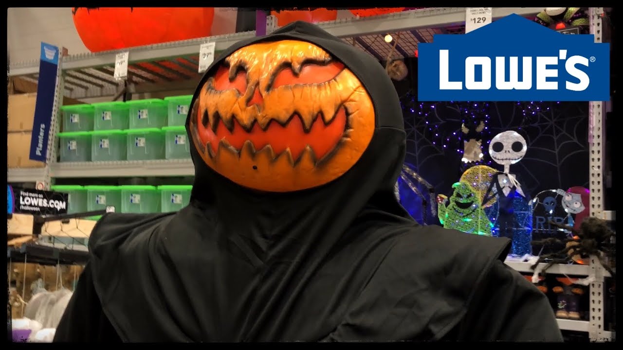 HALLOWEEN at LOWE’S 2021 | Animatronics, Hanging Props, Nightmare Before Christmas, & MORE…