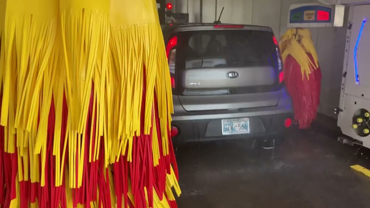 (Outside take) Ryko Softgloss Maxx 5 @ Perfect Food and Gas (Sinclair), 51st & 145th St.