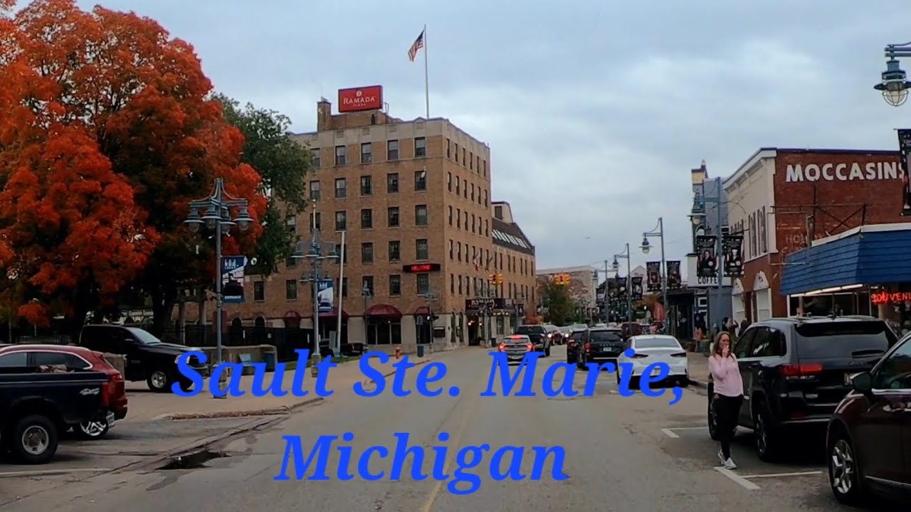 Driving and walking in  Sault Ste. Marie City in Michigan #JessicaSinna