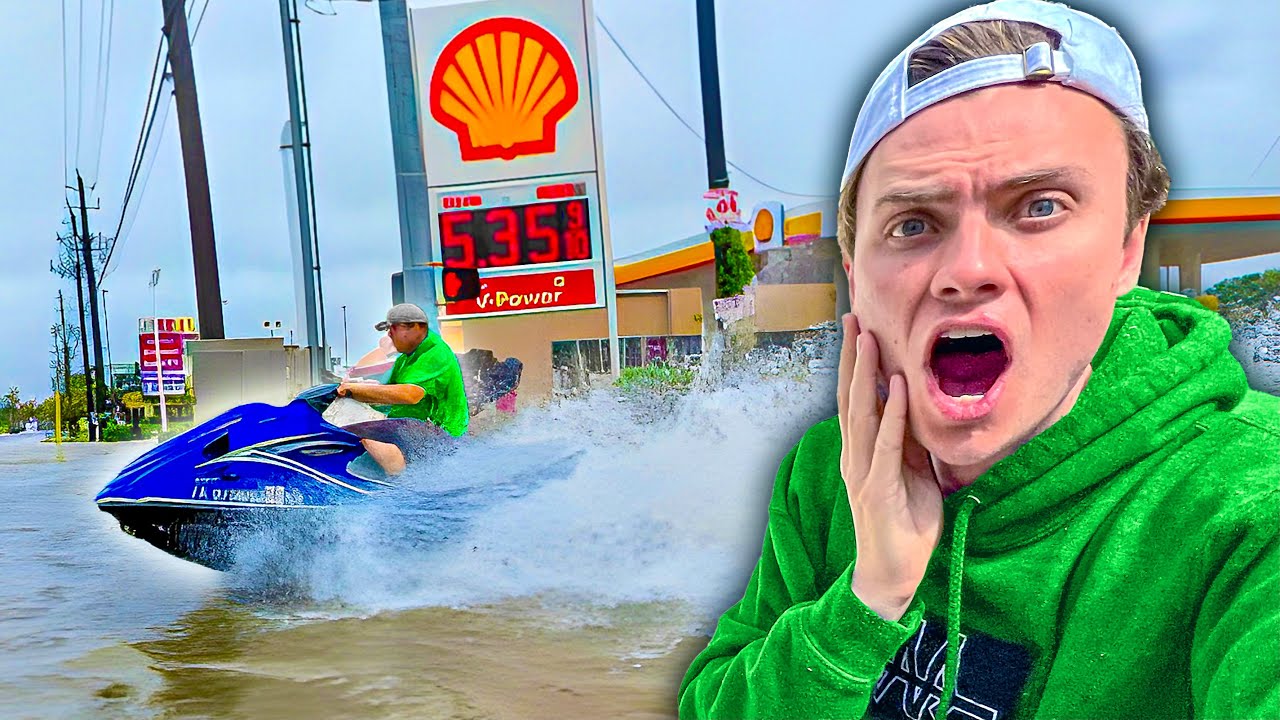 DRIVING A JET SKI IN A HURRICANE!!