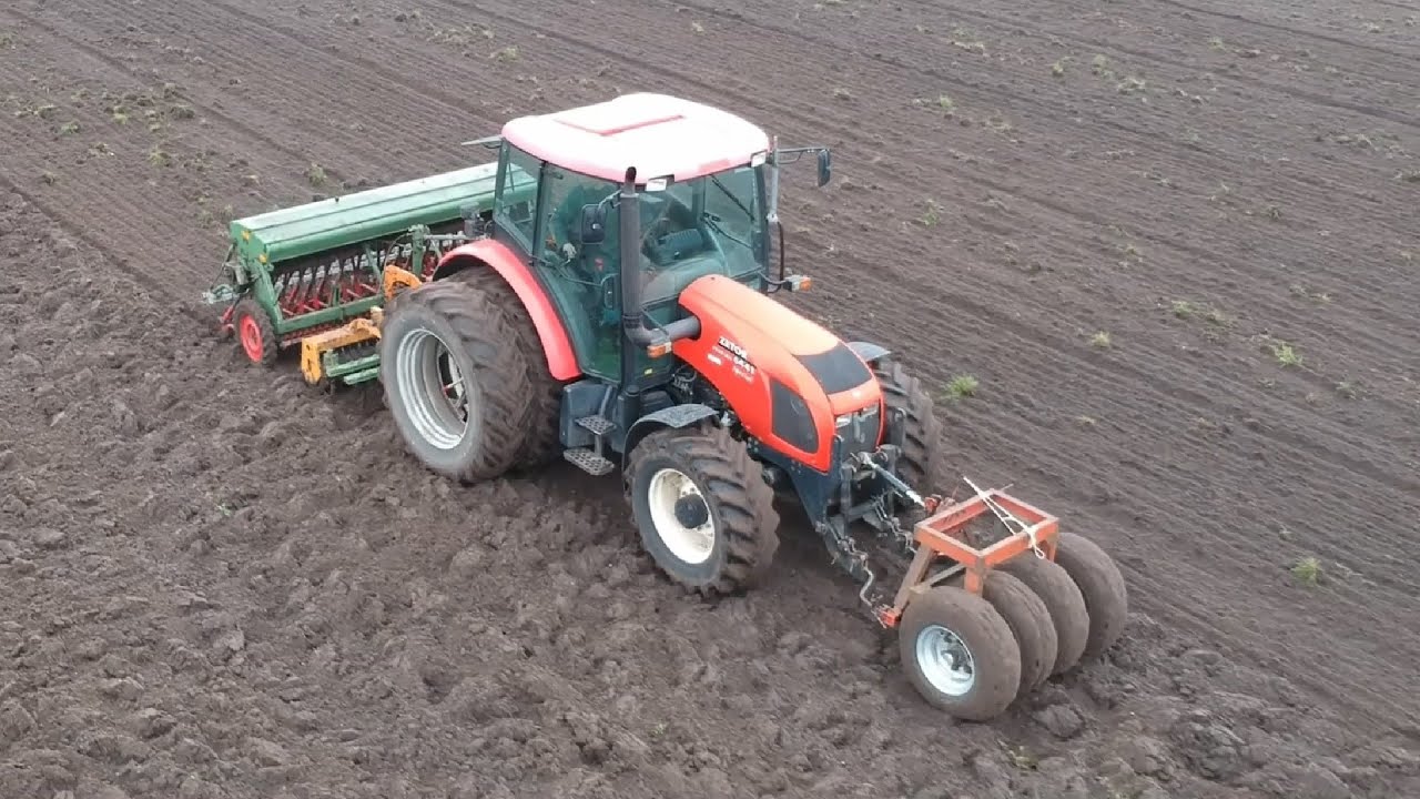 Zetor drilling grain