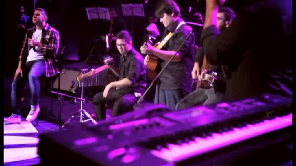 Eres mi Dios -  Adolfo Torres  (Vivo)... featuring Erick Craiyacich