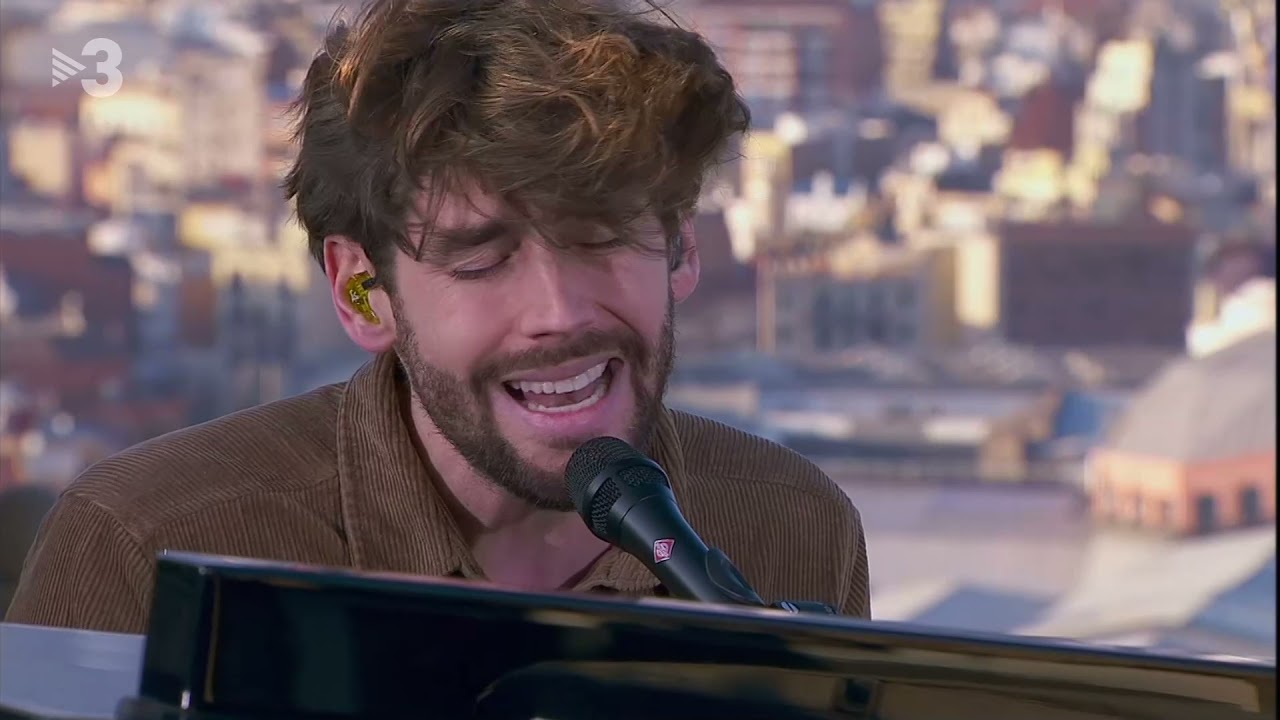 Alvaro Soler – En Tu Piel (Live al piano  TV3 La Marató 2021)