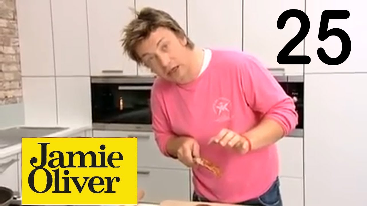 Jamie Oliver. Куриные грудки с пармезаном и хрустящей ветчиной