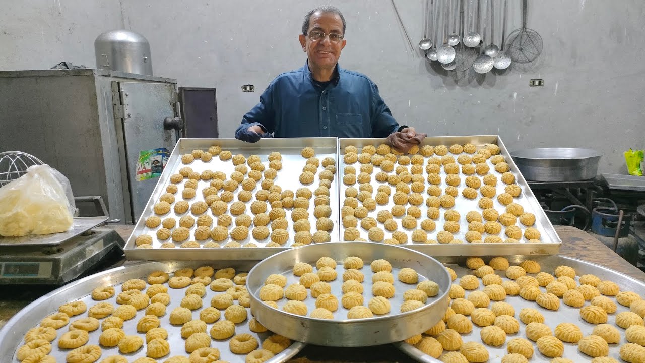 شوفوا النتيجة بنفسكم كحك العيد الدايب على أصوله 🤗بالمقادير المظبوطة👌 هيفكرك بالزمن الجميل 🥰🥳