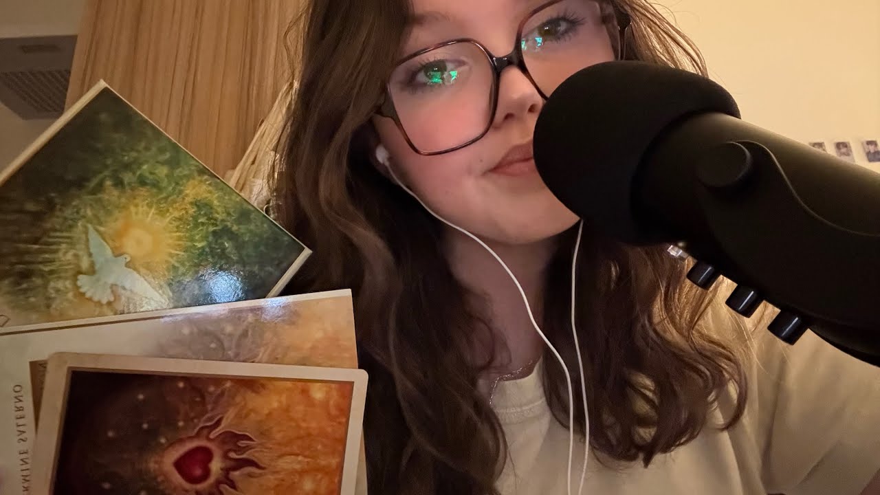 ASMR | Je te tire les cartes ! 🔮🤲