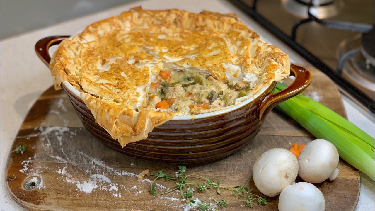 Creamy chicken, leek mushroom and asparagus pie| Filo Pastry | How to make a delicious recipe