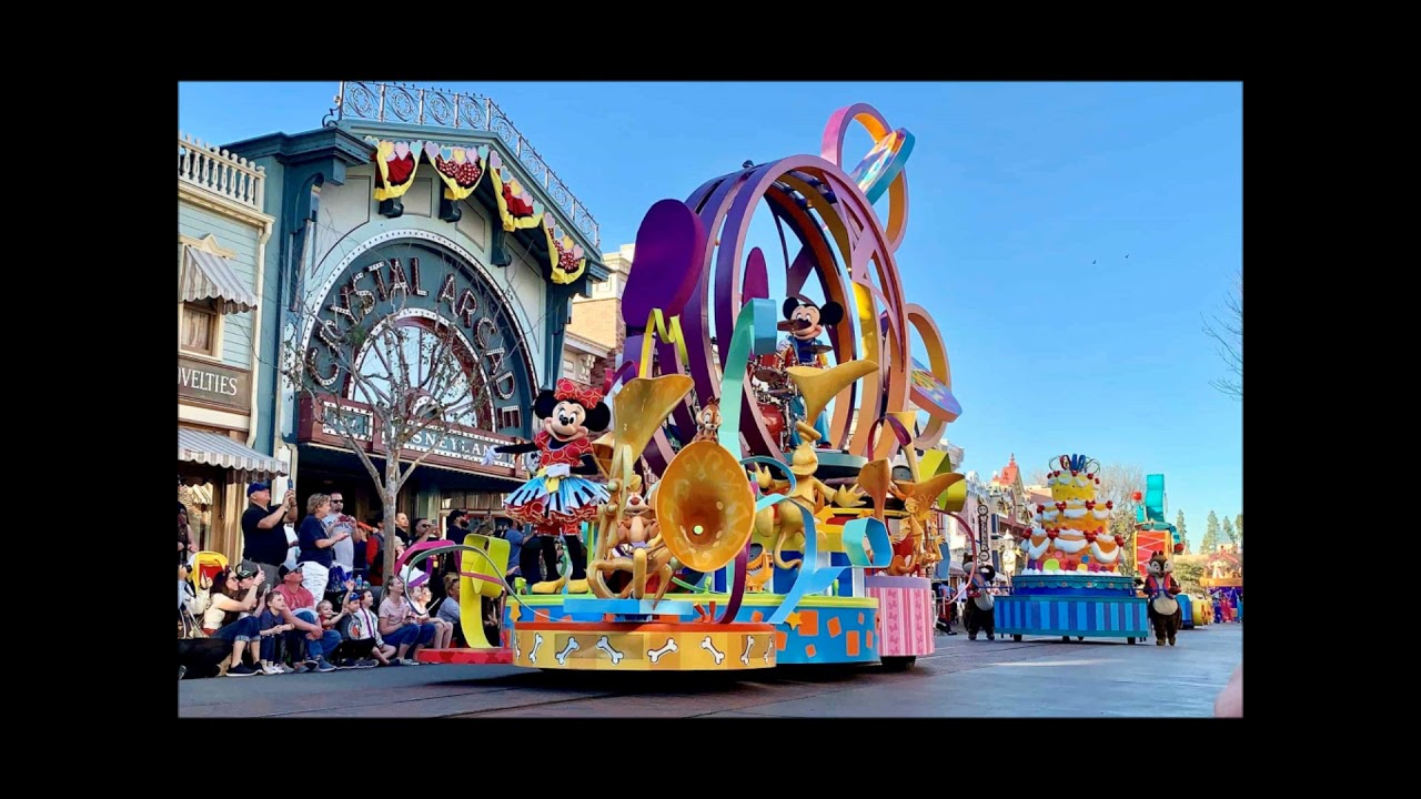Mickey's Soundsational Parade (High Tone)