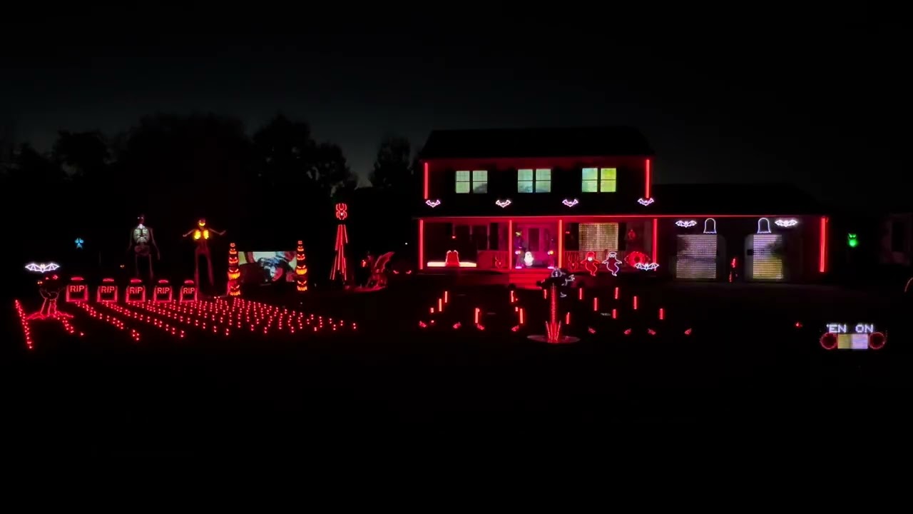 Rob Zombie - Dragula (Garneau Family Lights - 2025 Halloween Light Show)
