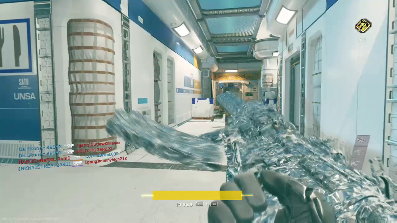 CoD IW - Kill Chain Showing off the Diamond Camo :)