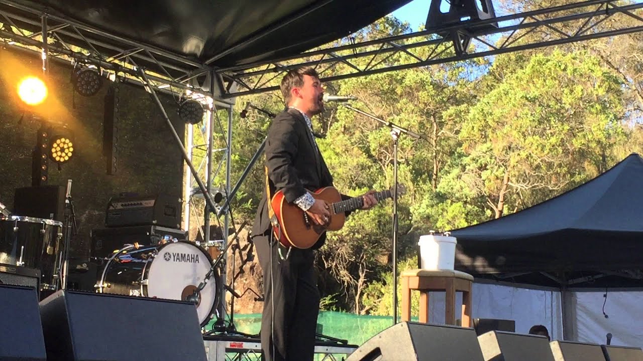 Phil Jamieson - Hold Me Now ( Thompson Twins Cover ) - The Basin - Launceston - 09/01/16