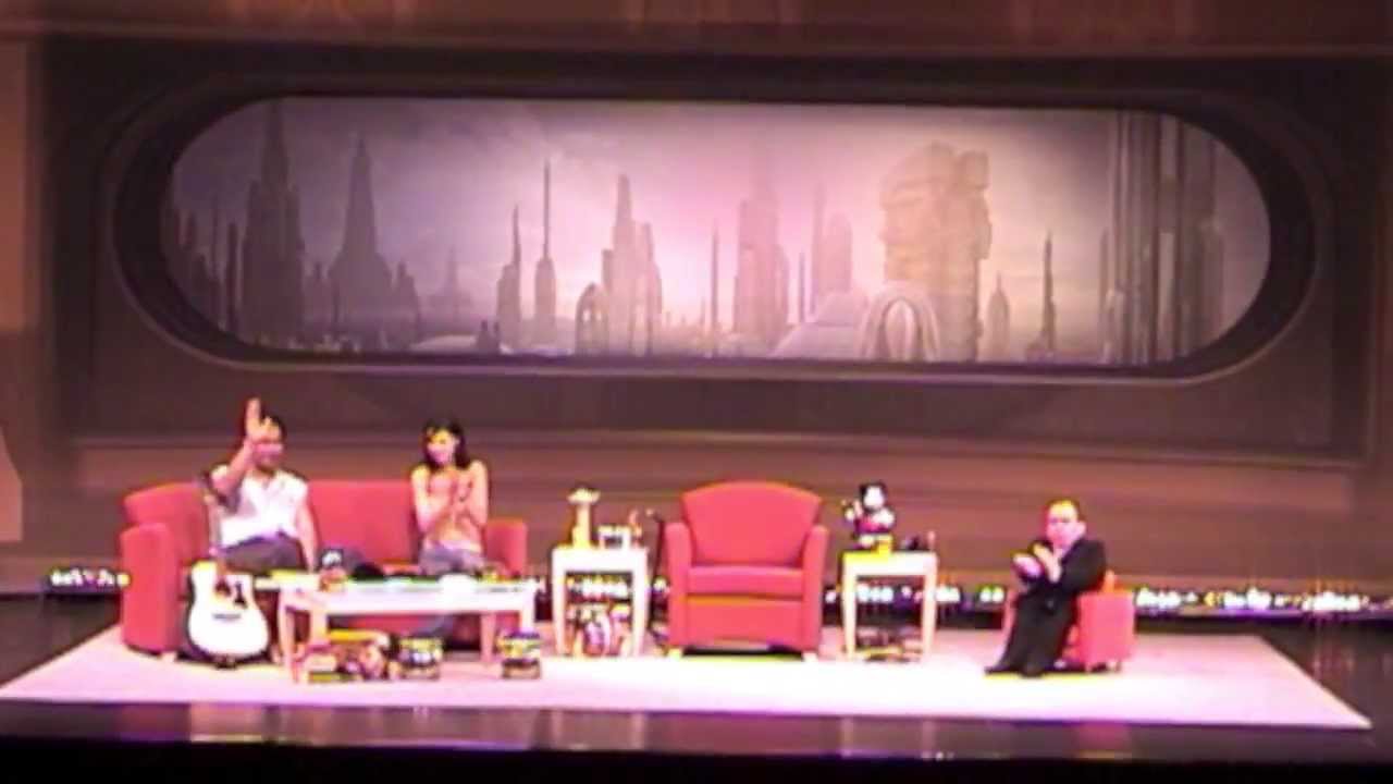 Stars of the Saga - Jay Laga'aia and Orli Shoshan at Disney's Hollywood Studios (2006)