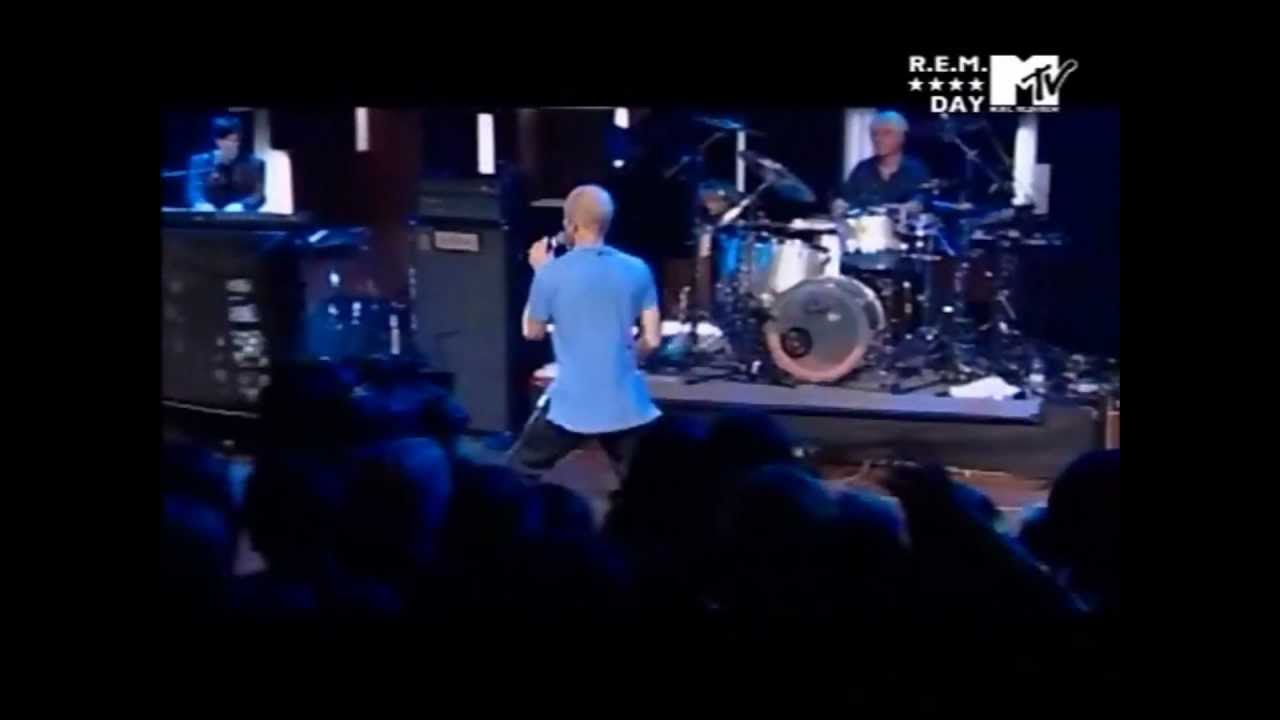 R.E.M. - Man On The Moon (Live - Italy, 2003) [HD]