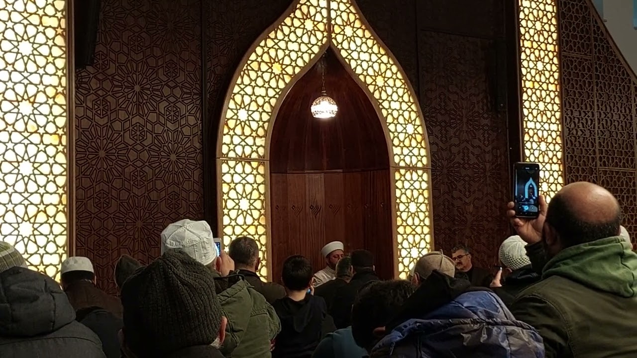 Ferruh Muştuer Hocaefendi'den Kur'an tilaveti