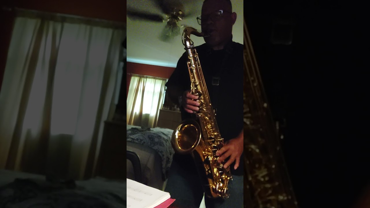 E BLUES SCALE ON TENOR SAXOPHONE RS BERKELEY INTERMEDIATE. JOSE AYALA