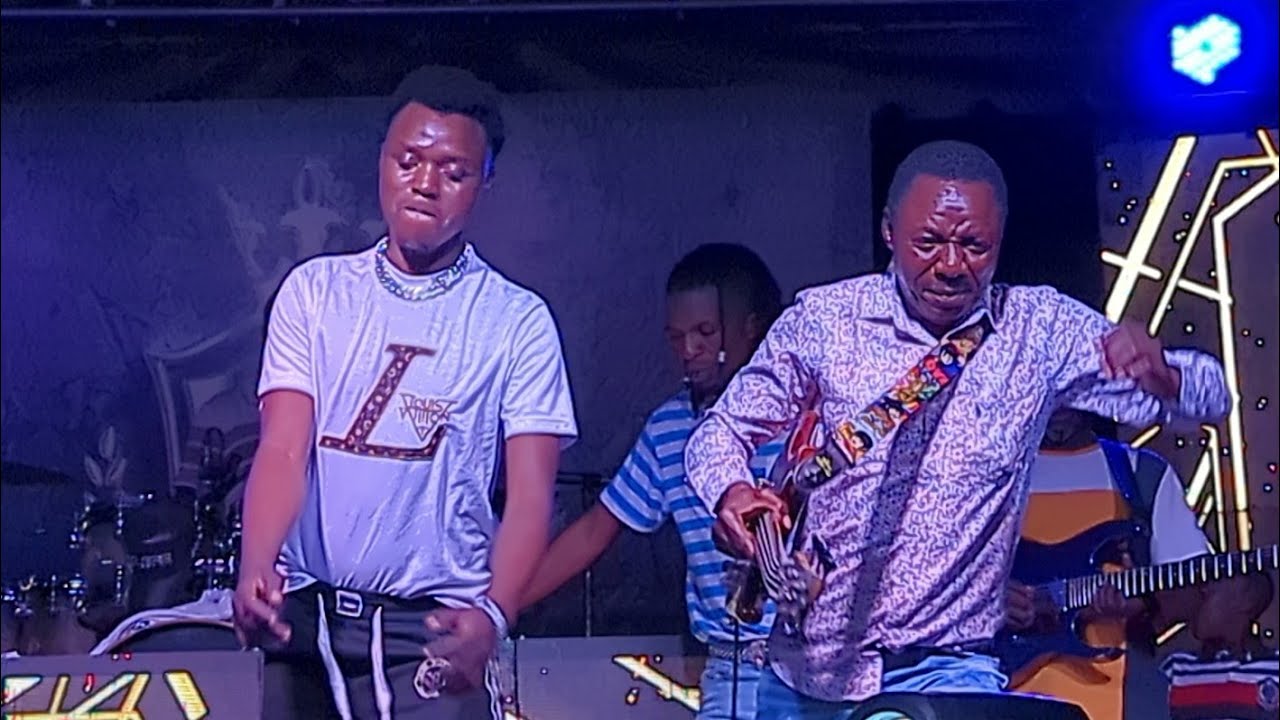 Alick Macheso Vs Isau Macheso Baba NeMwana Vachiita Zvinogara Zvakadaro On Stage Honai Mega 💥