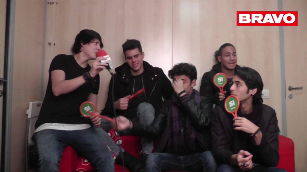 Cnco jugando yo nunca (Richard liga por Internet todos los días jajaja)