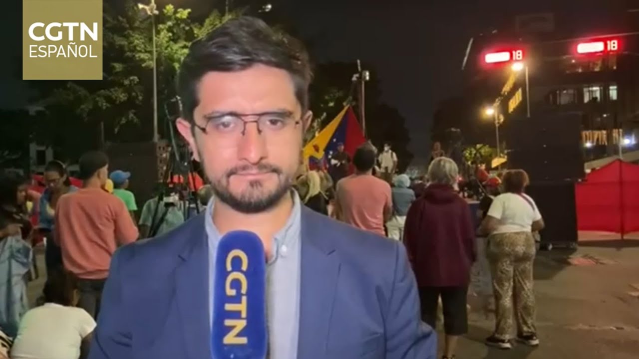 Venezolanos salen a las calles de Caracas para mostrar su indignaci&oacute;n por la captura de Maduro