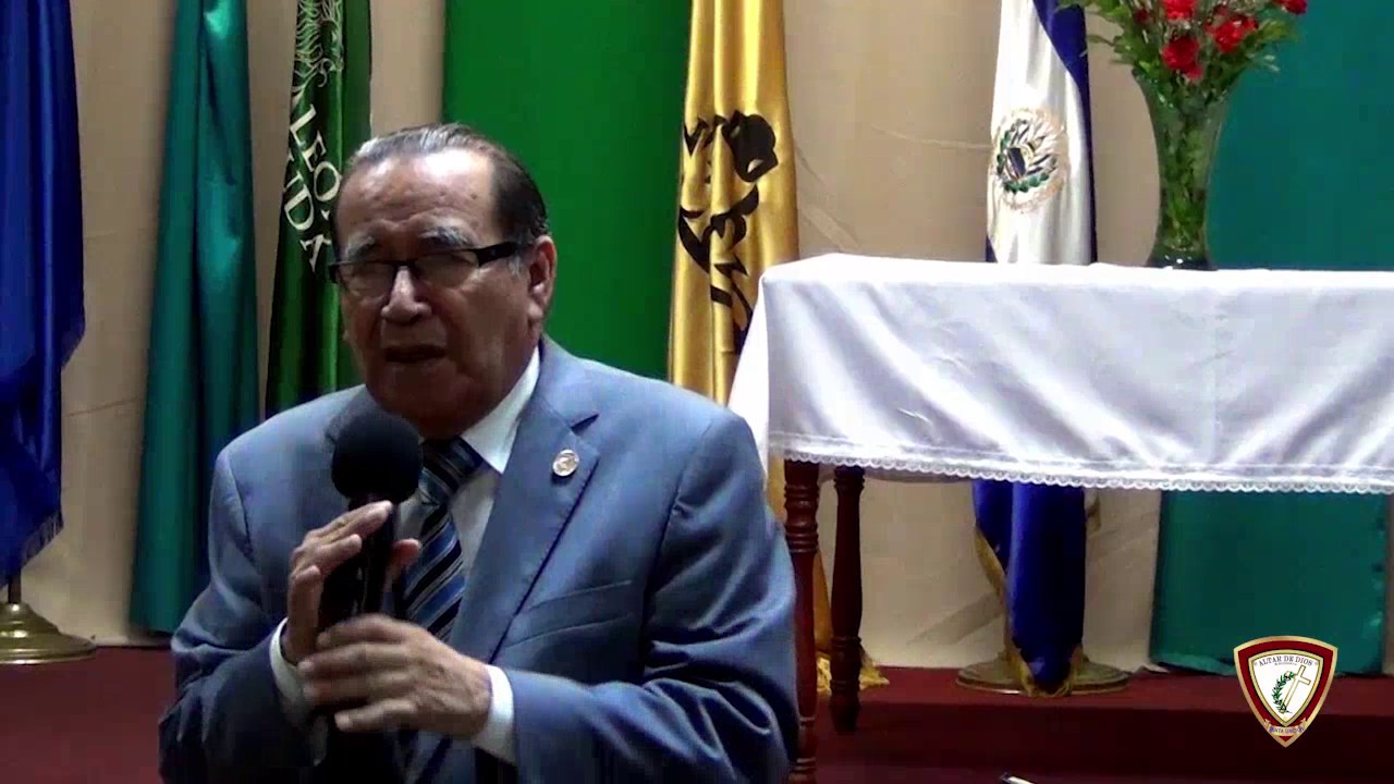 SALOMÓN DE RODILLAS DEDICA EL TEMPLO A DIOS