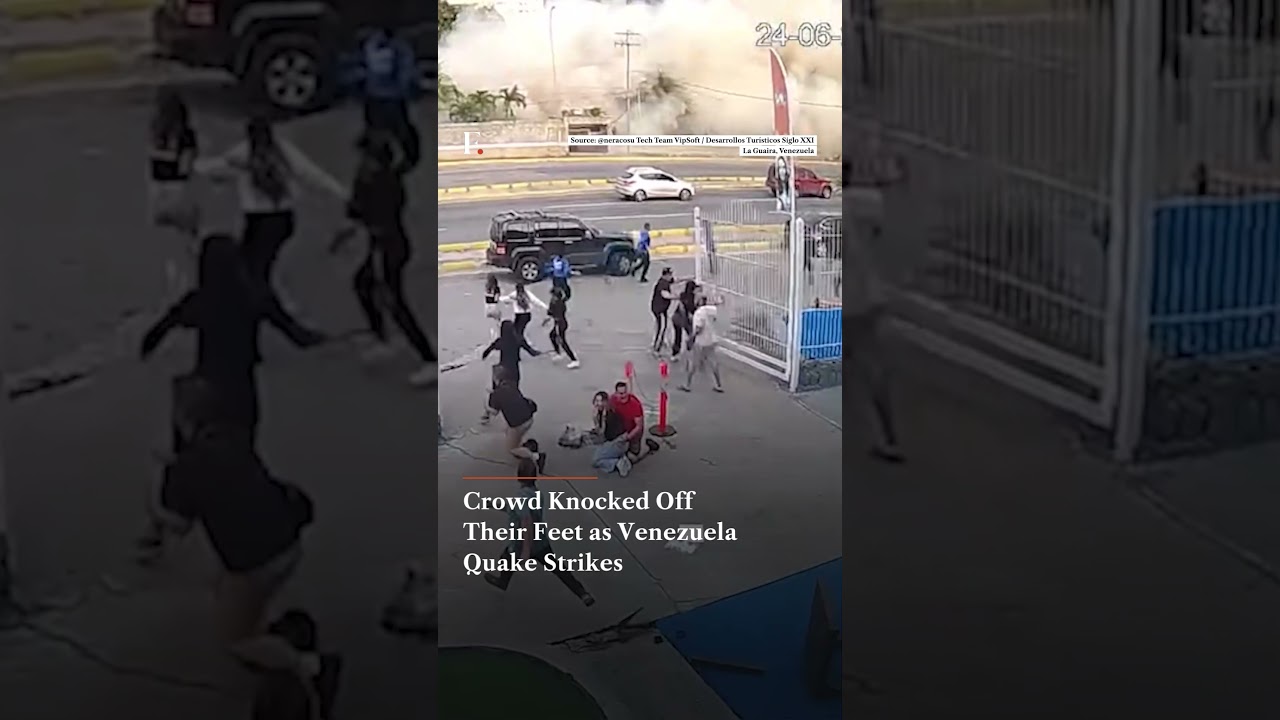 Crowd Knocked Off Their Feet as Venezuela Quake Strikes | Firstpost News | N18G