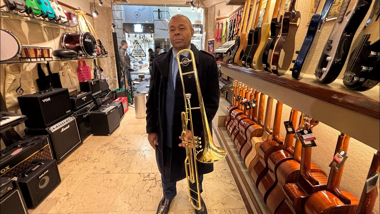 MEU PAI GANHOU UM TROMBONE 