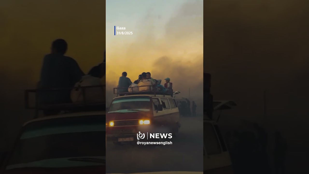 &ldquo;Israeli&rdquo; strikes force Gazans to flee their homes with what little they have left