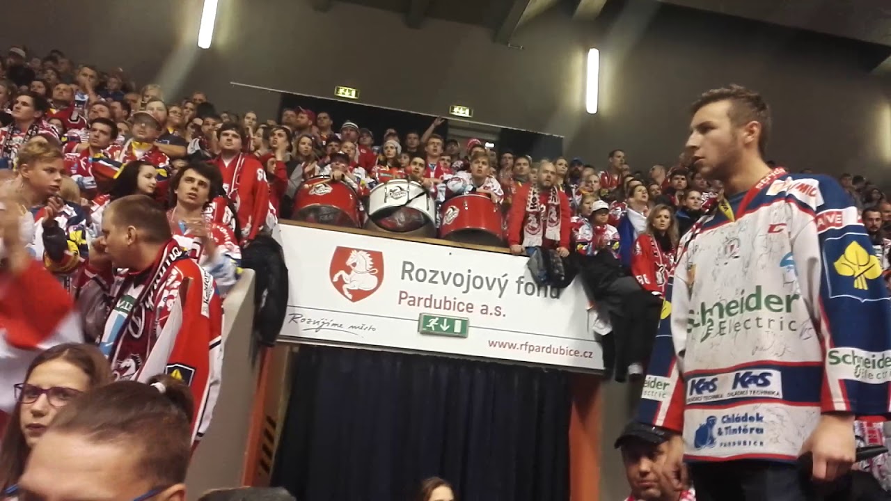 Pruhovan&aacute; banda čůr&aacute;ků - 3 : 2 DERBY s FakoF mechoF 8.12.17 - Dynamo Fans - To mě poser TV Kr-teK&reg;23