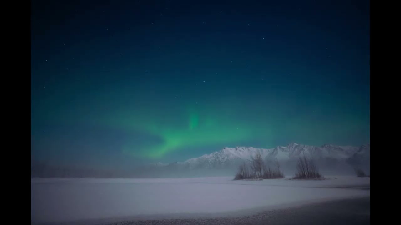 AS FROST SETS IN. *relaxing arctic aurora nightlapse*