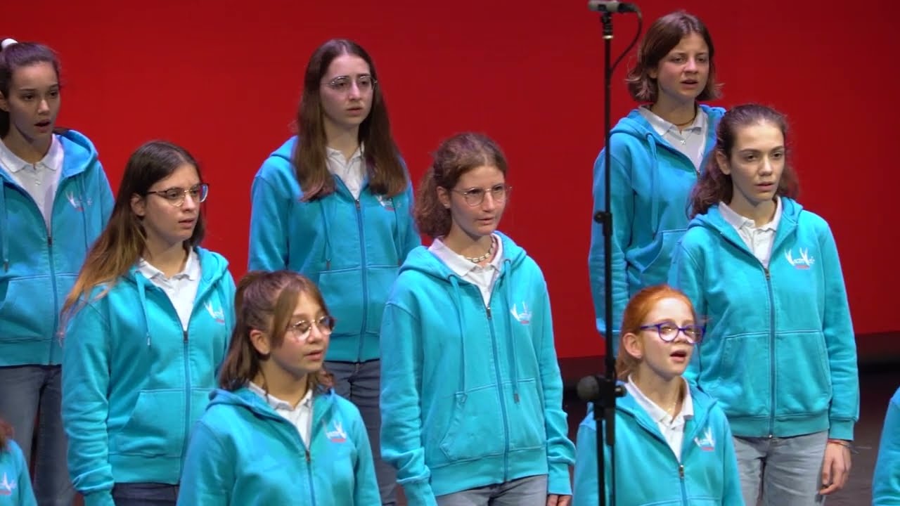 Coro VocinVolo | No potho reposare (arr. A. Domini)