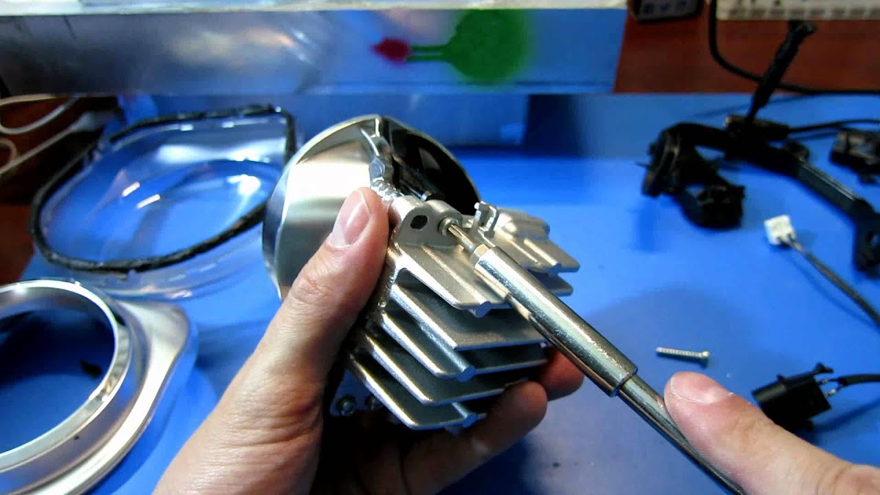 BMW X5 Fog light Teardown