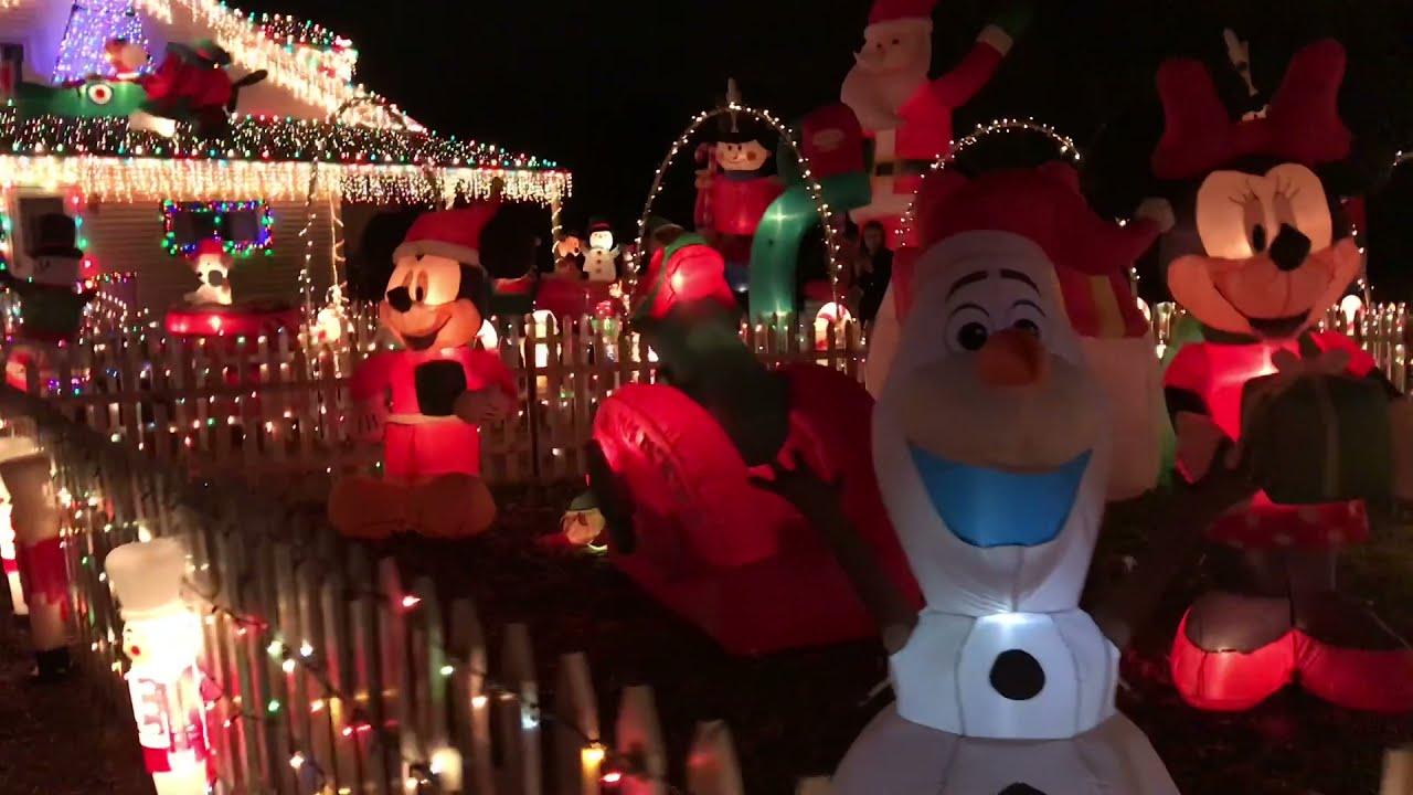 Delaware’s Holiday Glow: Enchanting Christmas Lights Tour!
