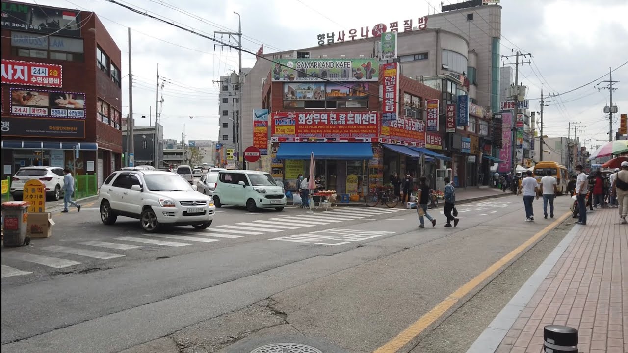 Walked in Baran-ri (발안리)Hyangnam-eup, Gyeonggi-do South korea