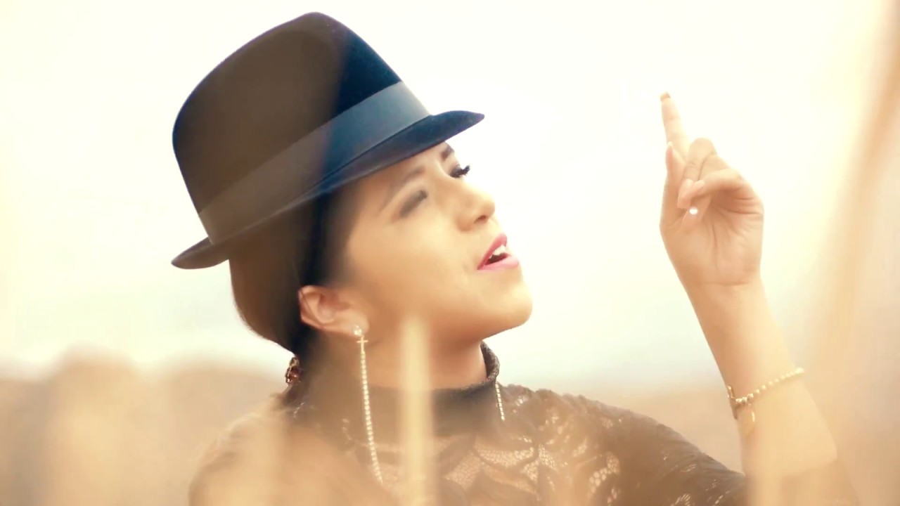 KAYA Princesita  Indigena --Piedrecita del Camino ( Vídeo Oficial)