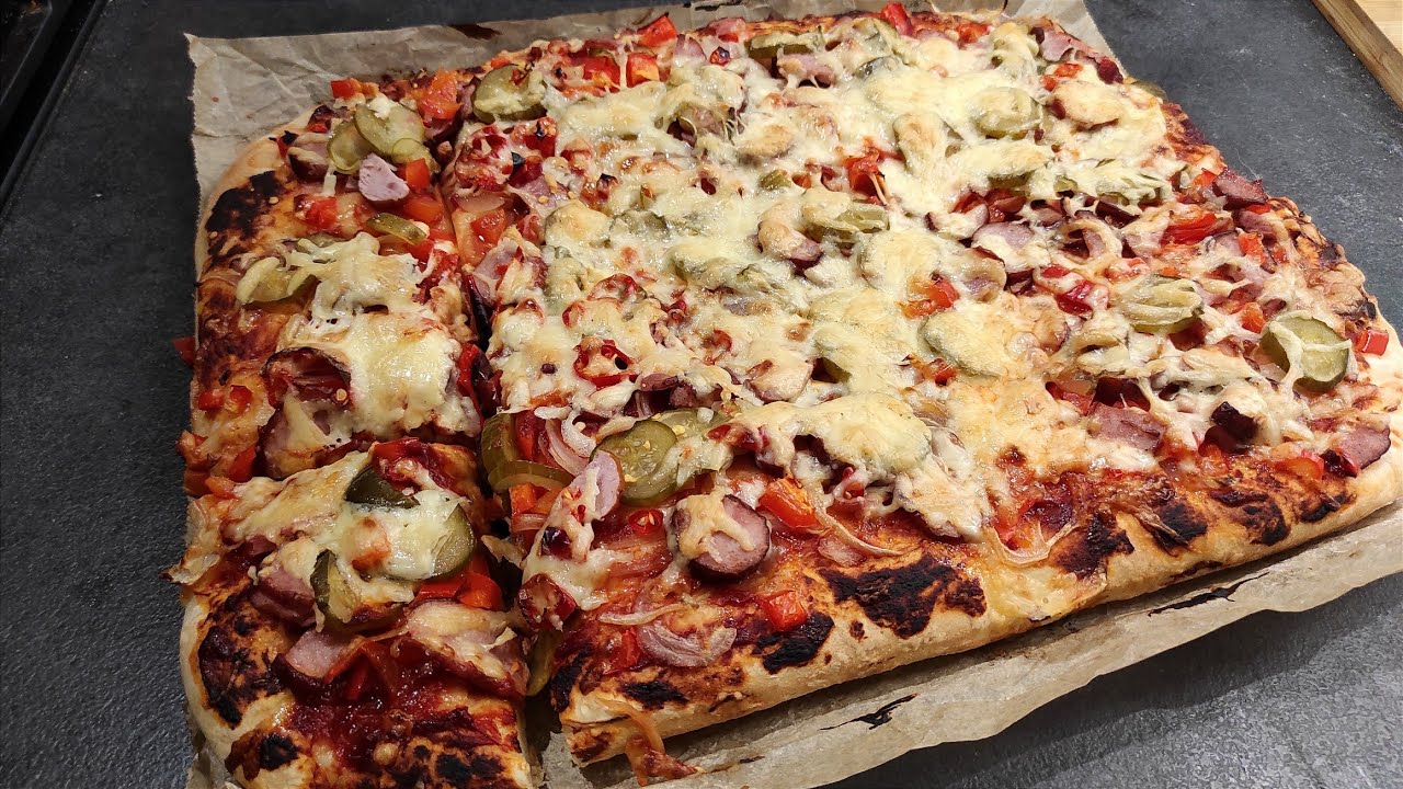 DOMOWA PIZZA NA BLASZCE! MEGA CHRUPIĄCA I PUSZYSTA!