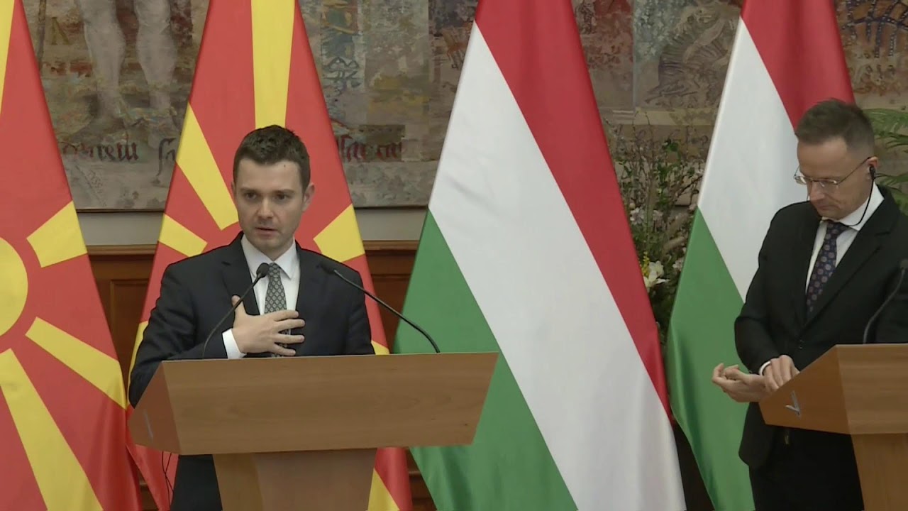 Заедничка прес-конференција на МНР Муцунски и МНР на Унгарија, Сијарто