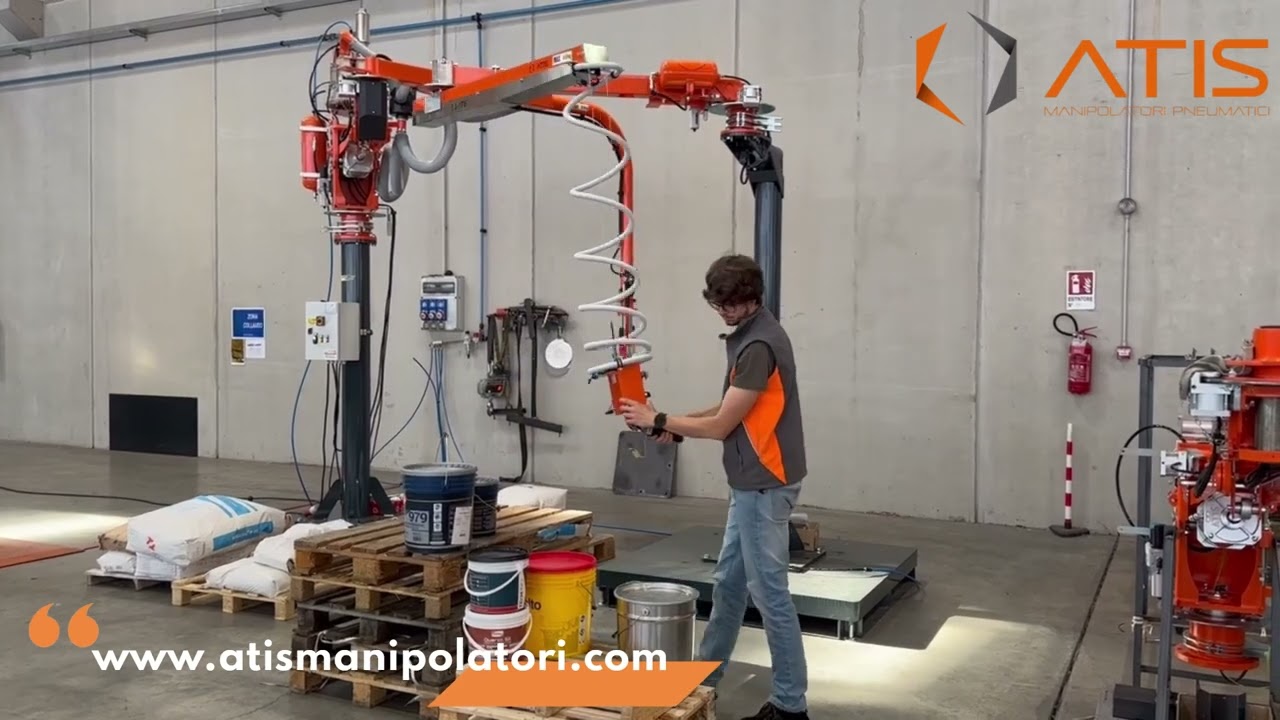 Sollevamento ergonomico di fusti di colore_Ergonomic Handling of Paint Drums