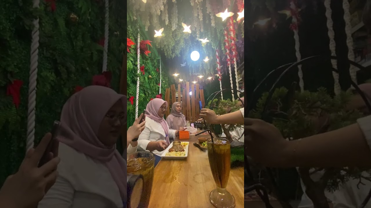 Makan si cafe stawberry
