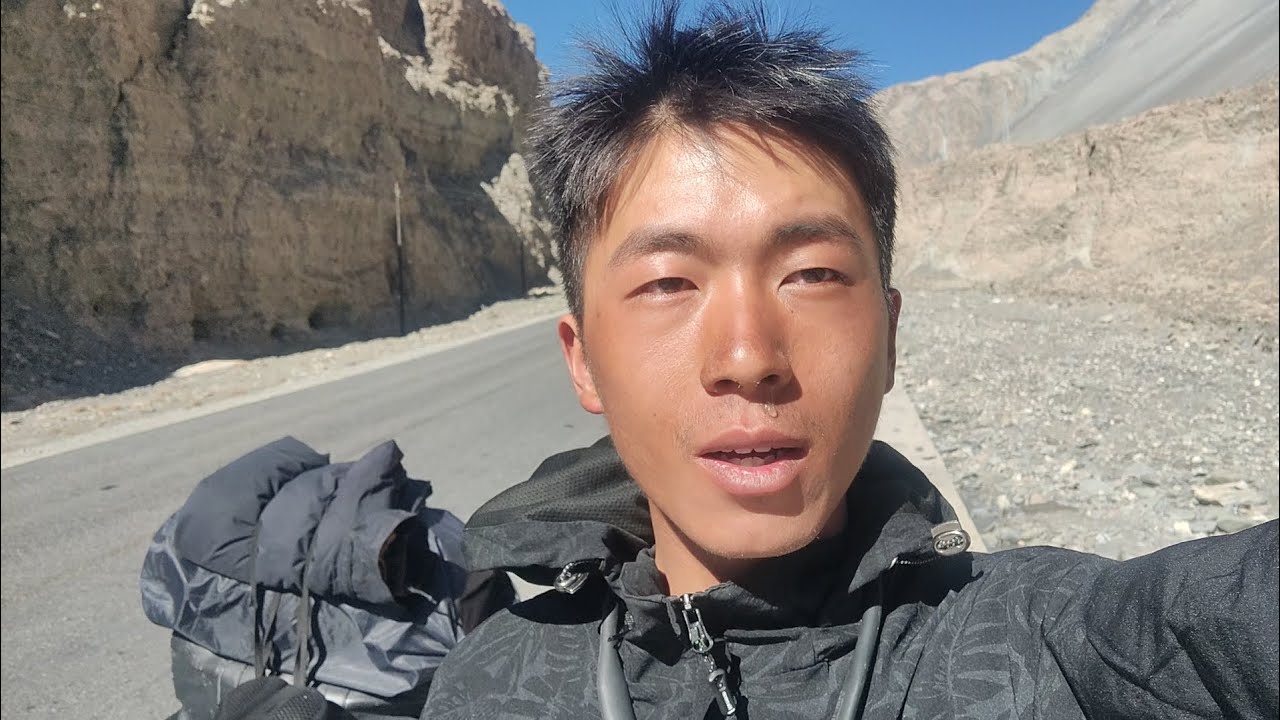 艰难翻越海拔4969米的麻扎达板，下山手脚被冻麻了