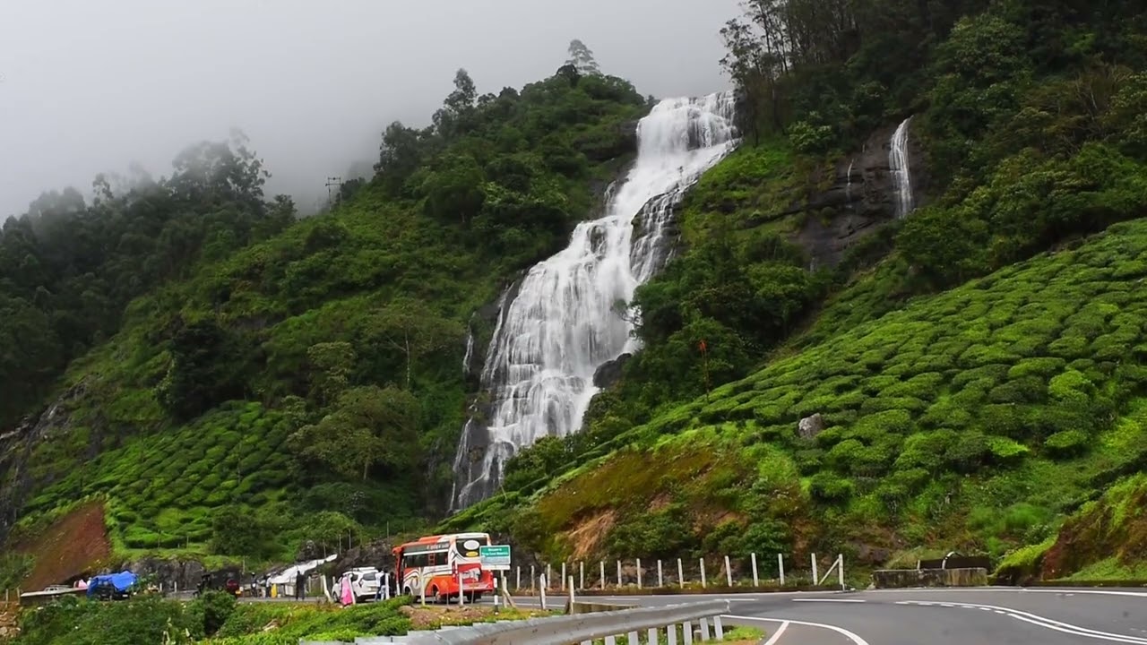 Chinnakanal Waterfalls | Roadside Waterfalls | Theni to Munnar Road Trip