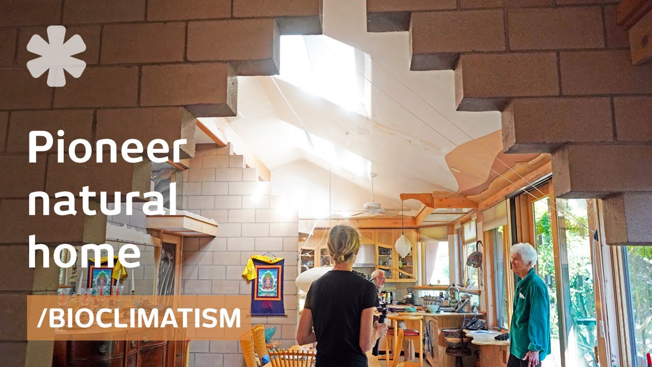Strawbale-and-Plaster Home couple built after fire is bioclimatic marvel
