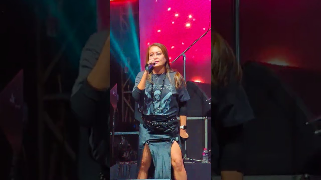 Akhirnya dinyanyikan Penyanyi Asli juga CB Band - Nyi Roro Kidul Live Kediri Town Square