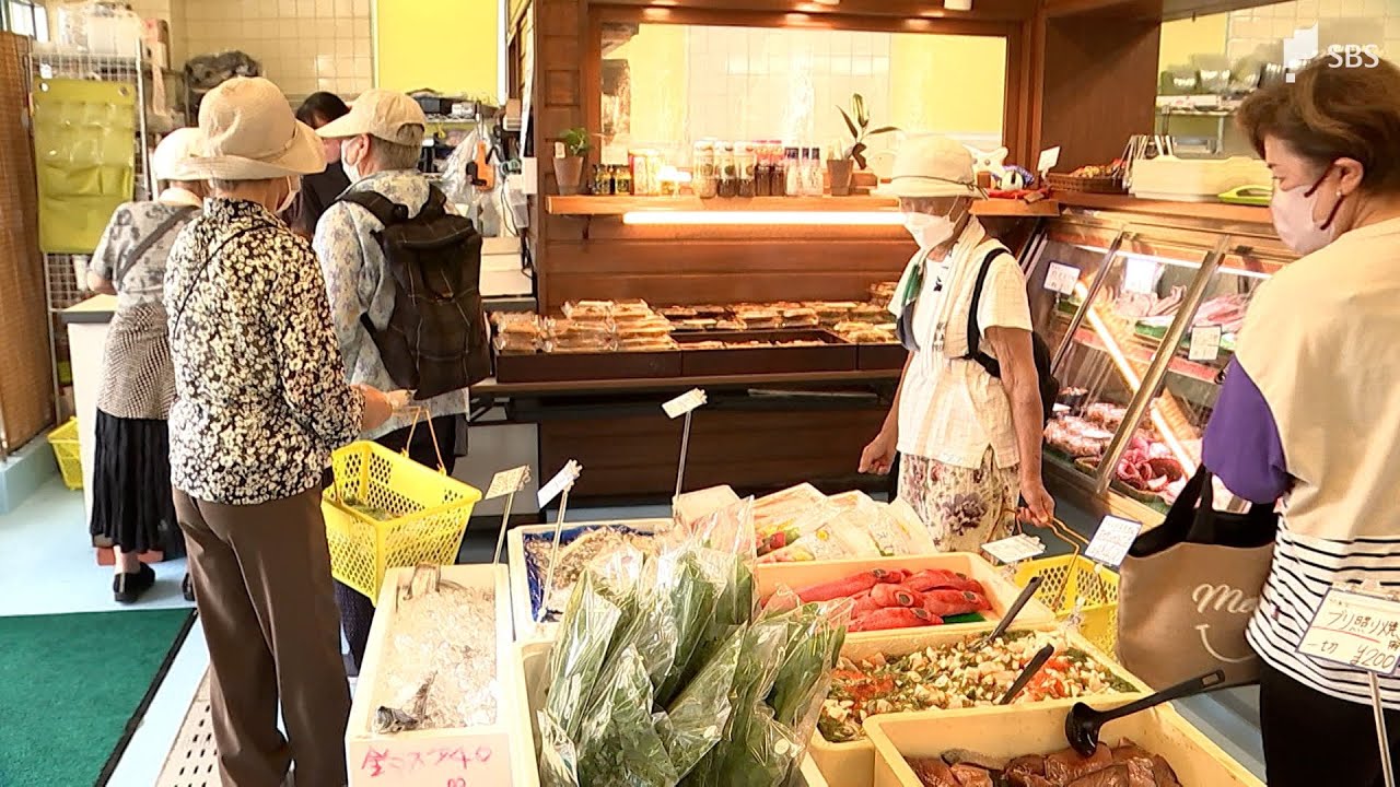 「伊豆山の暮らしの助けに」老舗鮮魚店が土石流被災地区に新装開店　住民声弾ませ「来たかった」＝静岡・熱海市