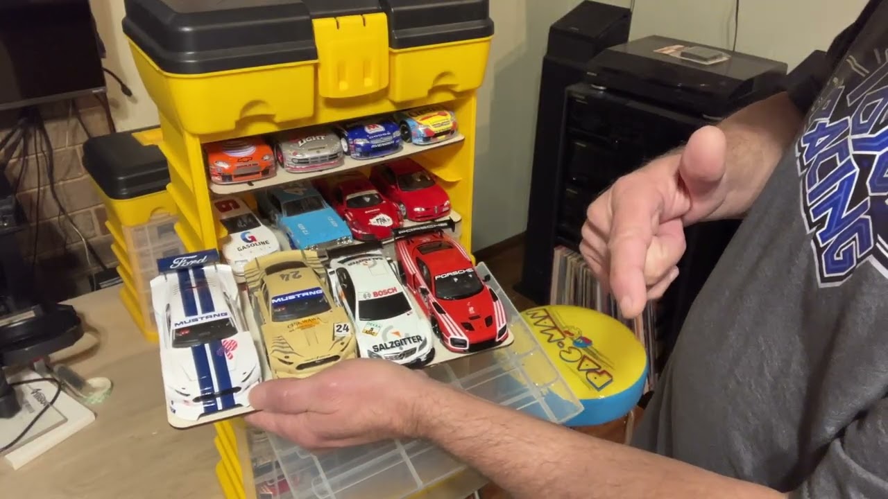 Slot Car Pit boxes and storage