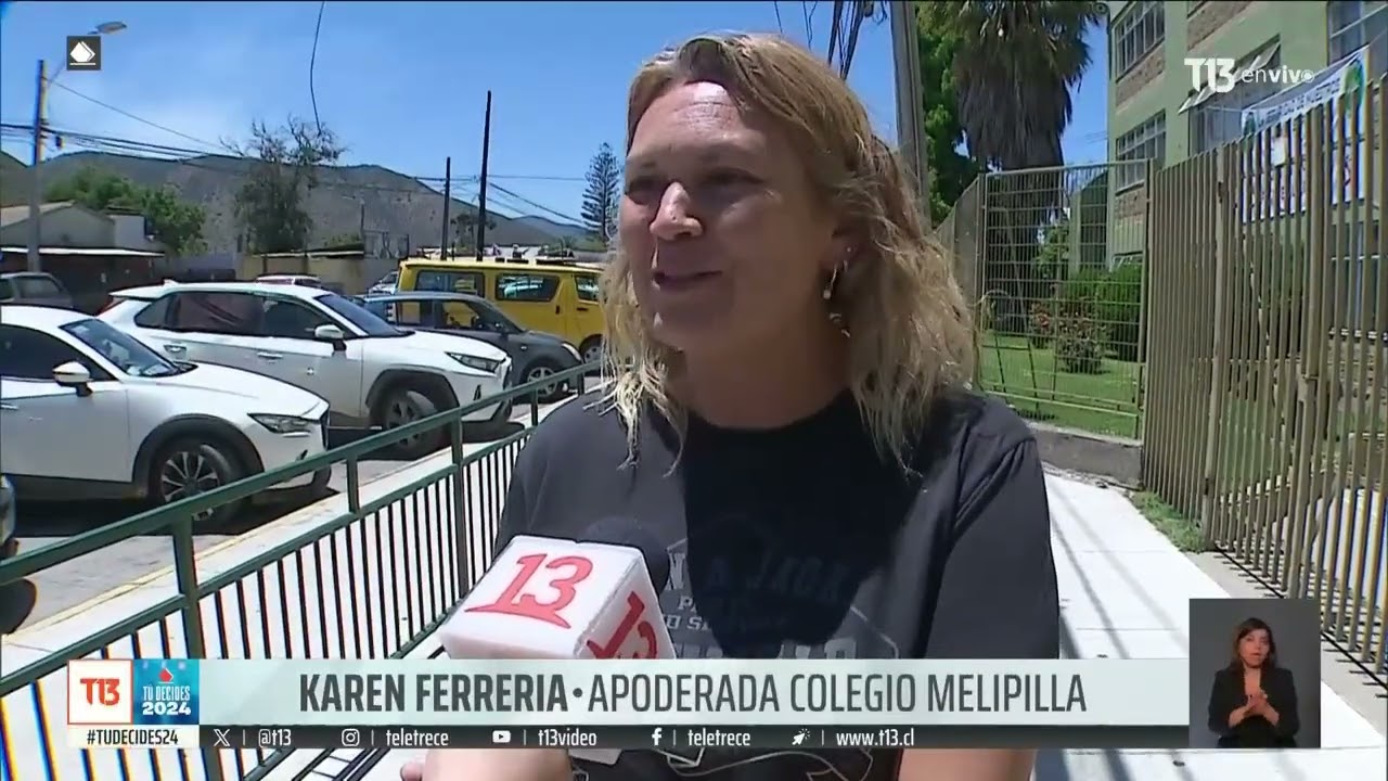 Ciclovía deja sin vereda de entrada a colegio en Melipilla