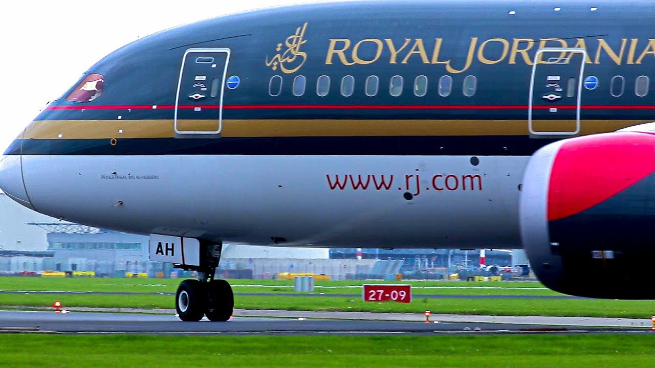 EXCEPTIONAL Visitor B787 Royal Jordanian, Schiphol landing and takeoff. الملكية الأردنية