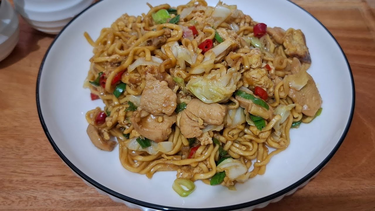 FRIED NOODLE. Easy, Simple & Delicious [Mie Goreng.Simple & Enak] #food #cooking #olahanudang #masak