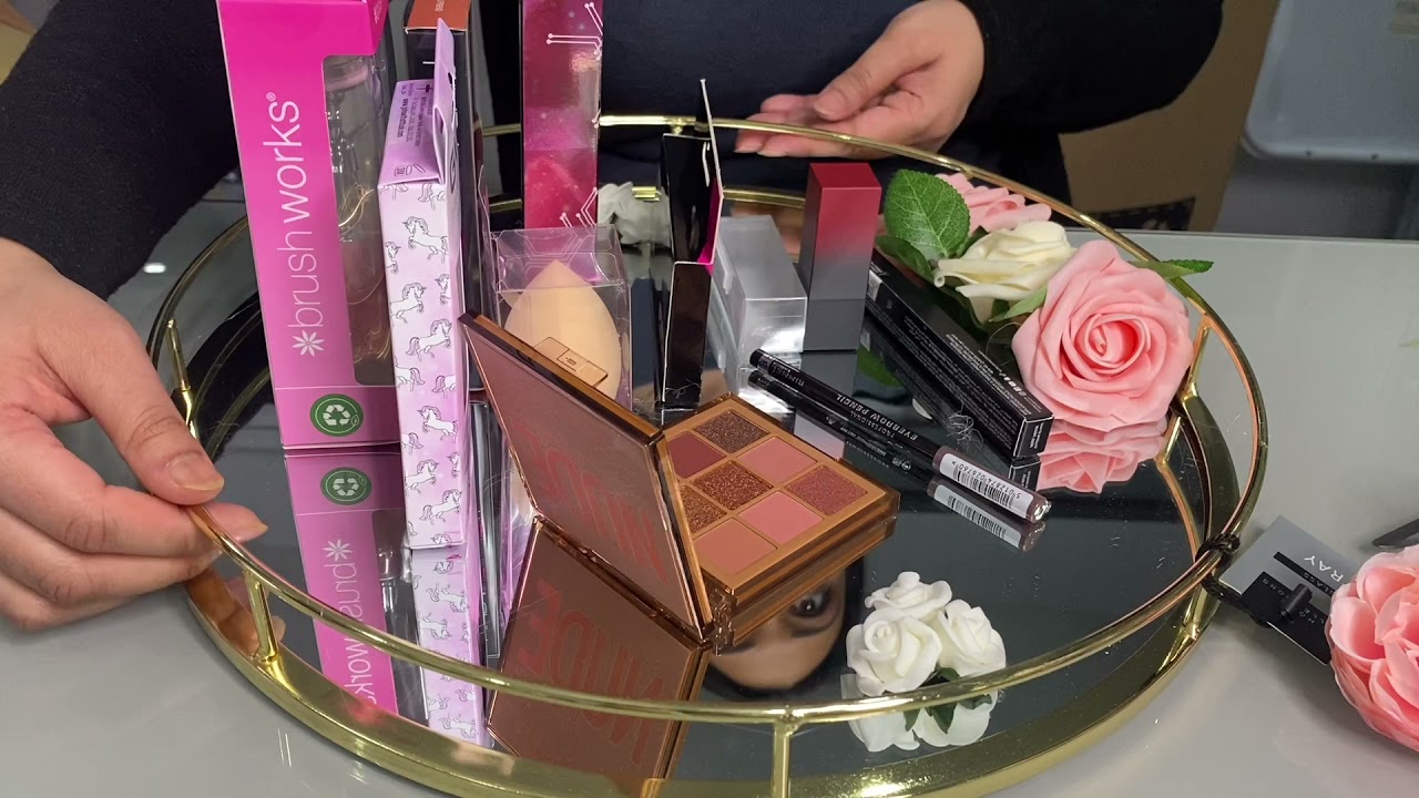 Cosmetic decorations tray-  Wedding decoration tray ideas